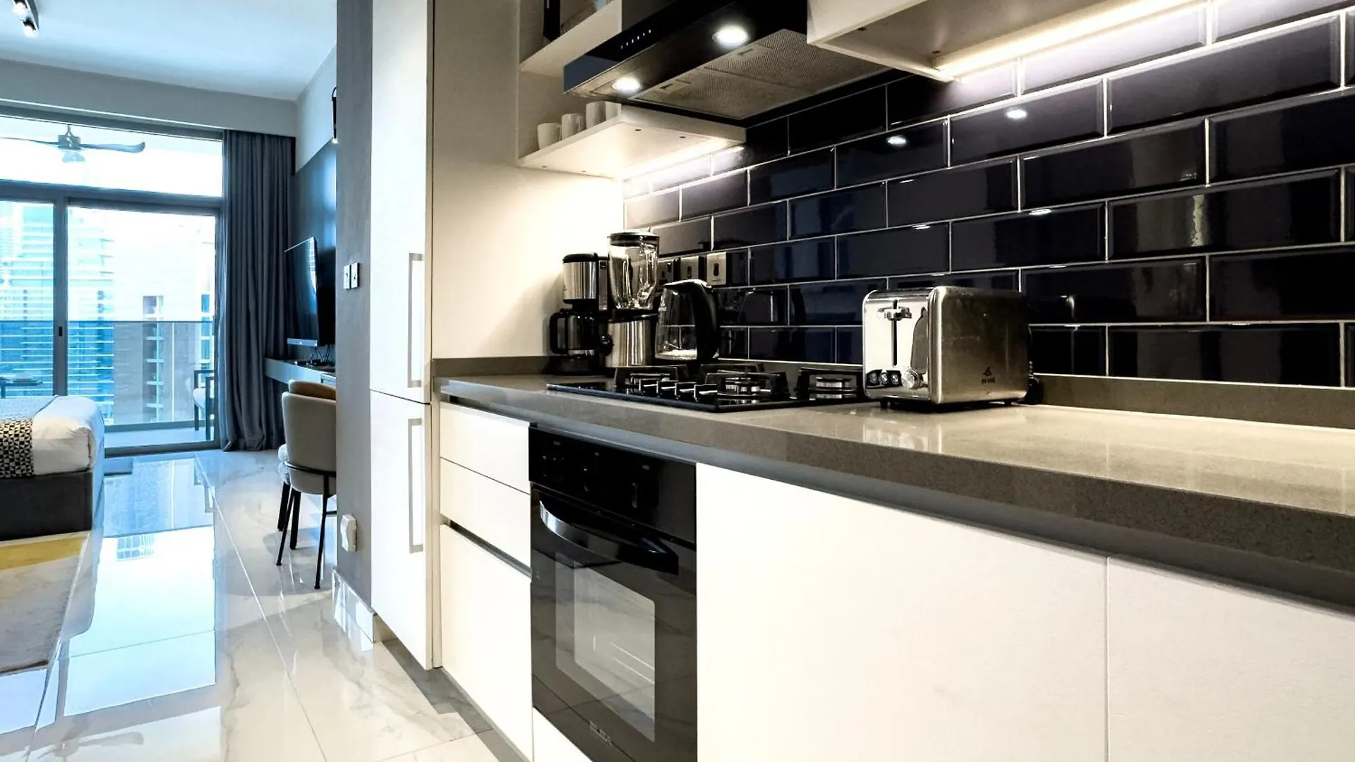Select Stay-Cozy Studio In Mag 318 With Canal View Dubai Apartment